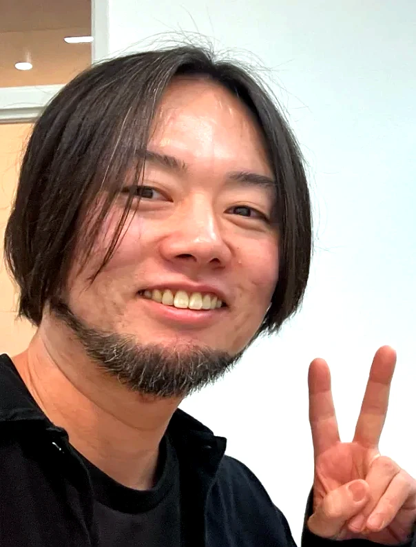 スタッフT