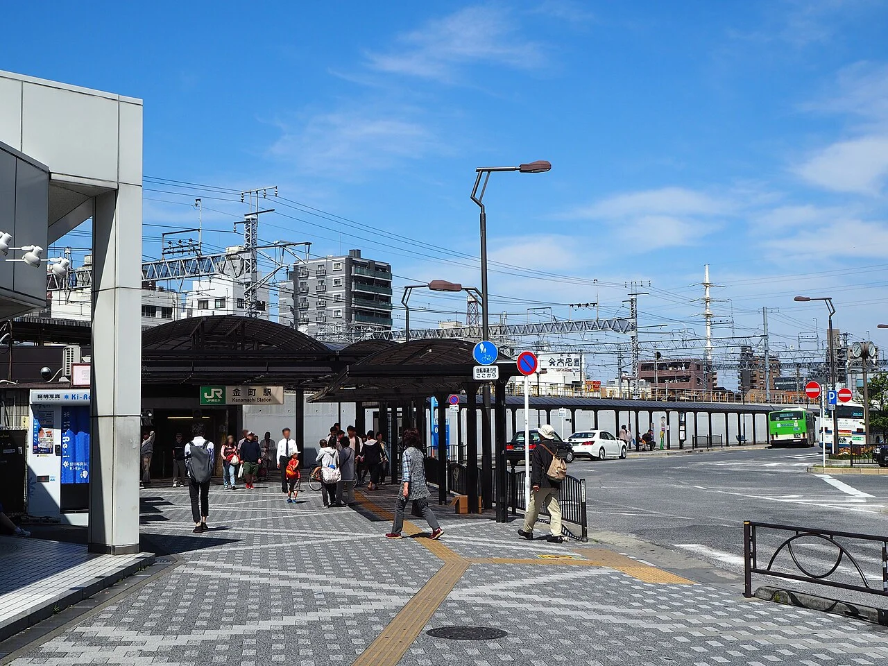 金町駅（写真：Nyao148 / CC BY-SA 3.0（Wikimedia Commons））