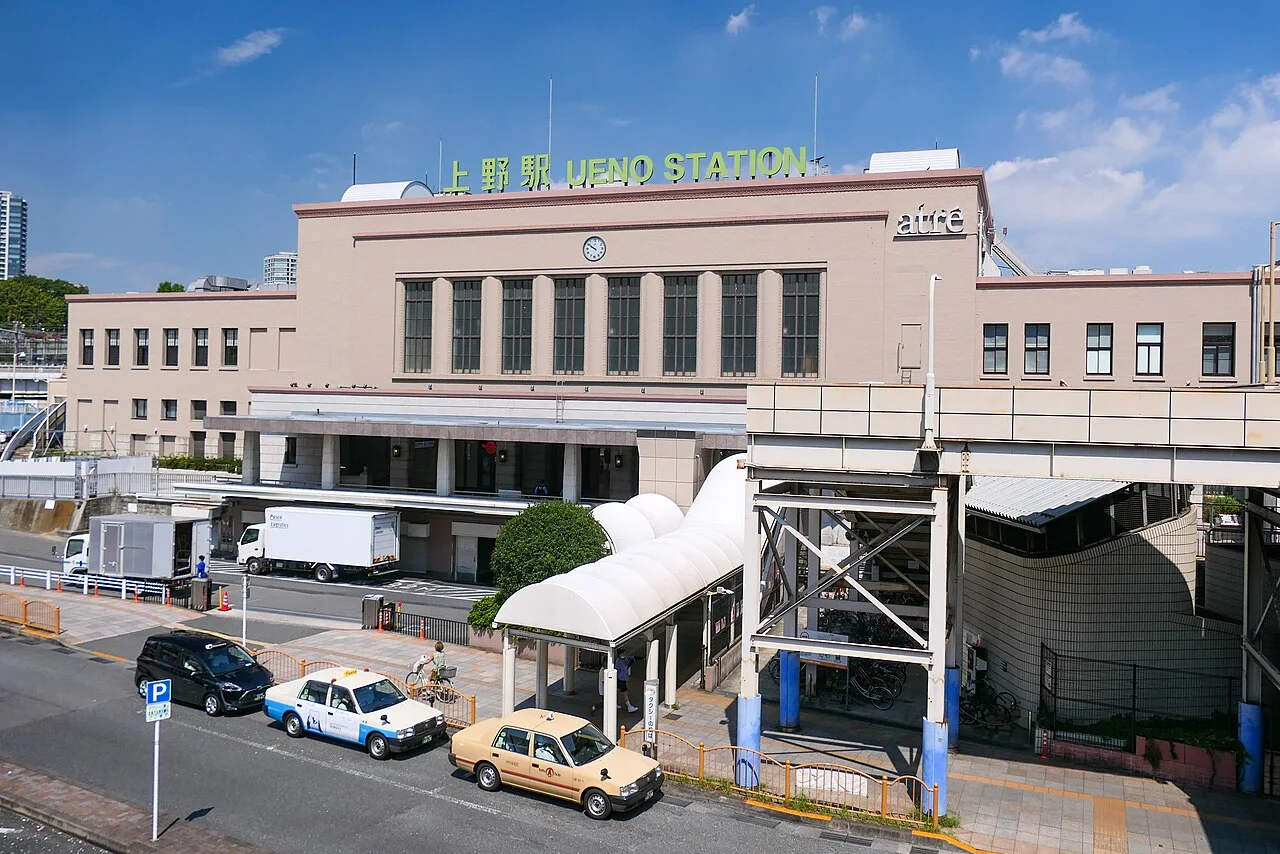 上野駅（写真：MaedaAkihiko / CC BY-SA 4.0（Wikimedia Commons））